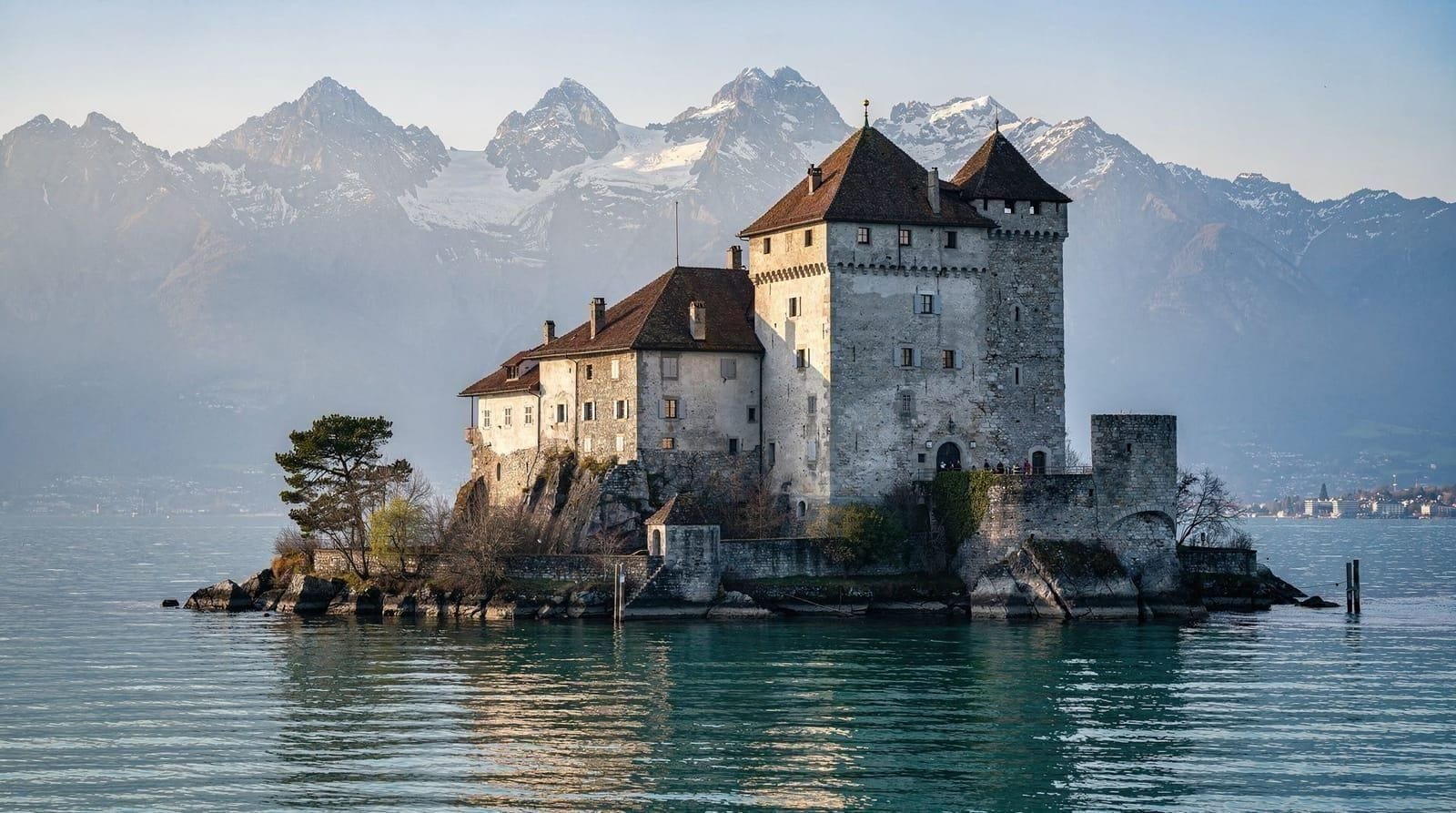 Montreux and Vevey: the Lake Geneva riviera from Zurich