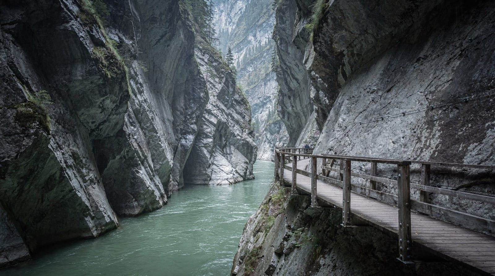 Aare Gorge and Giessbach Falls: the Oberland's built waterfalls