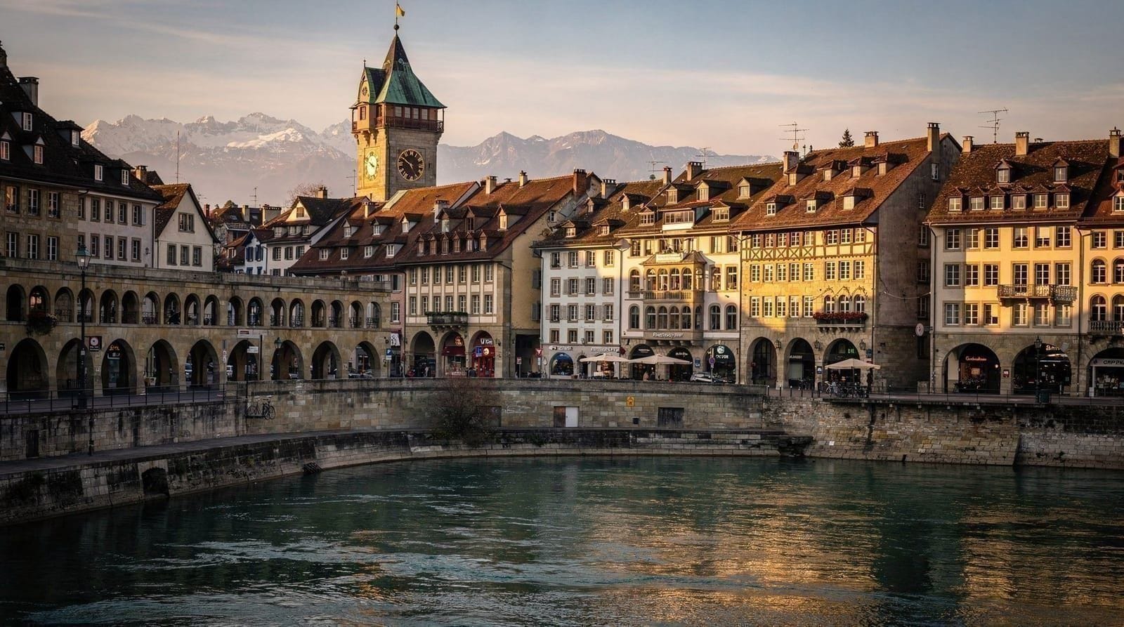 Bern day trip from Zurich: old town, bears and Paul Klee